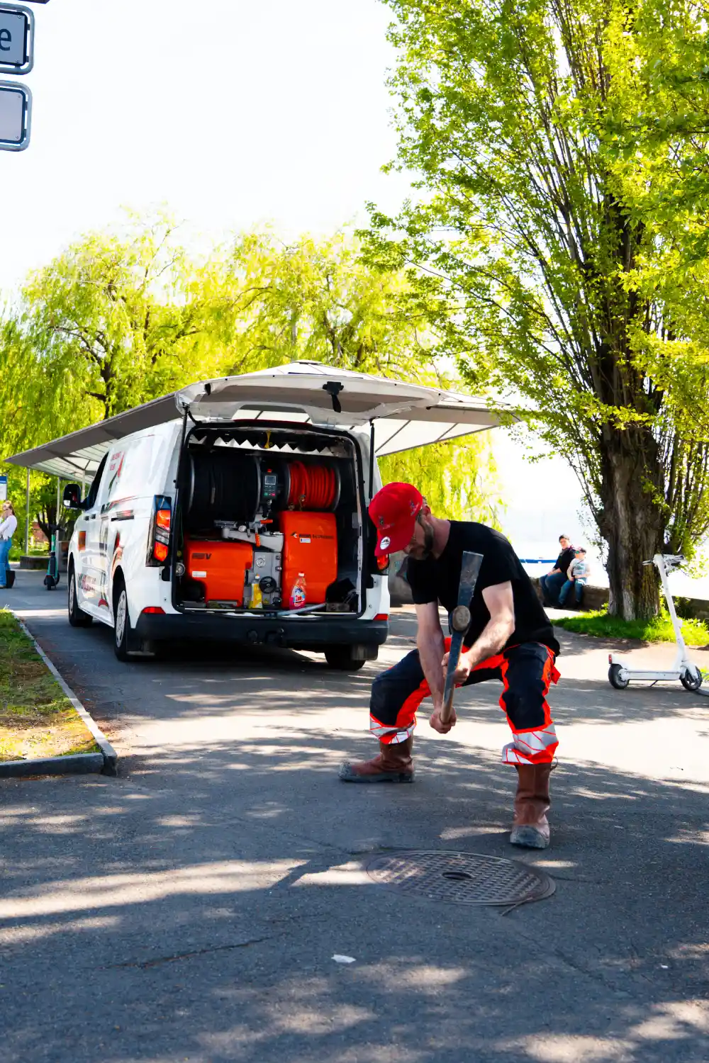 Sewer cleaning in Zurich with modern equipment and an experienced team