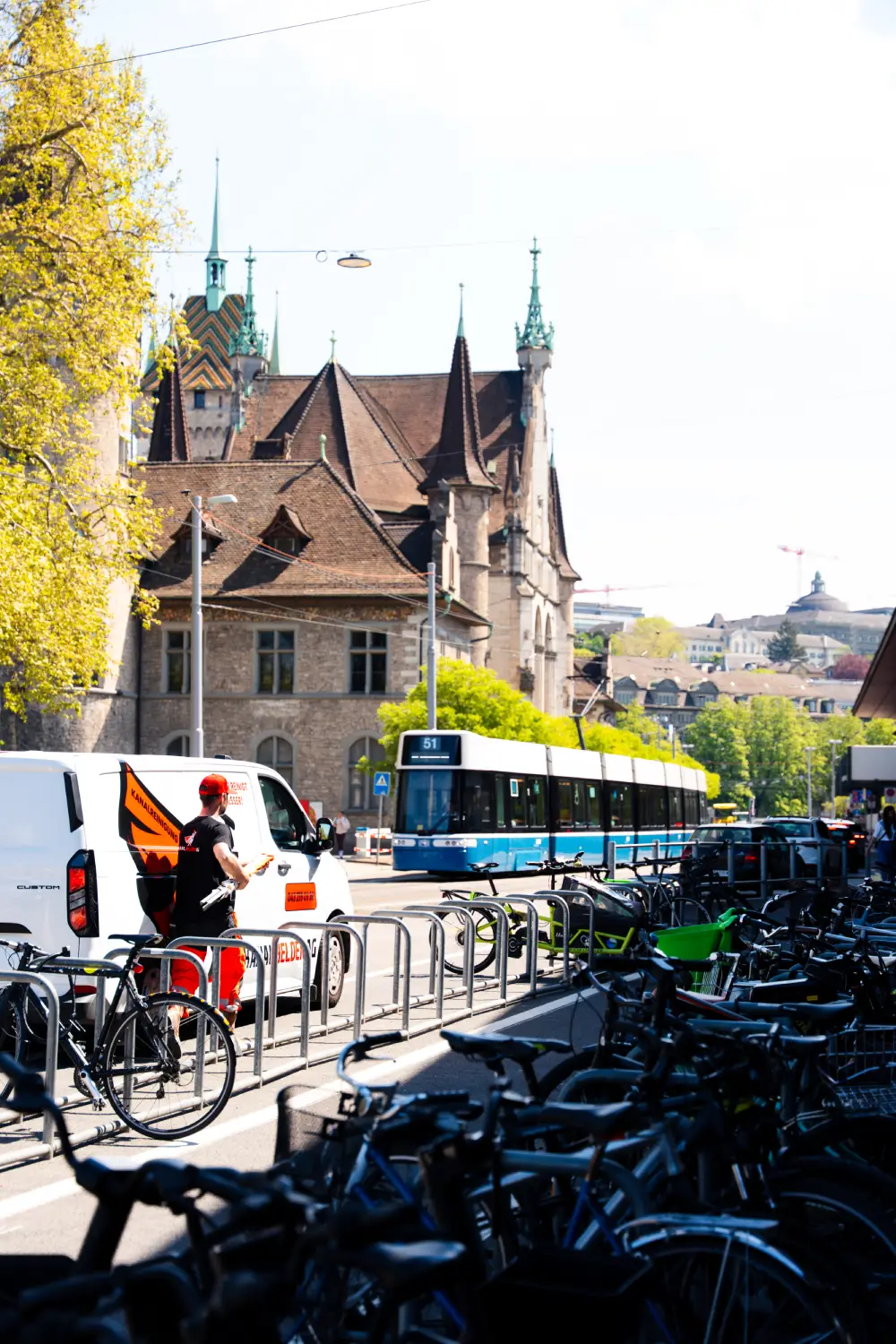 Professional drain cleaning in Zurich by the Kanalhelden team